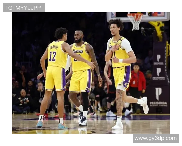 湖人对决热火精彩回放尽在CCTV5全场比赛精彩瞬间回顾